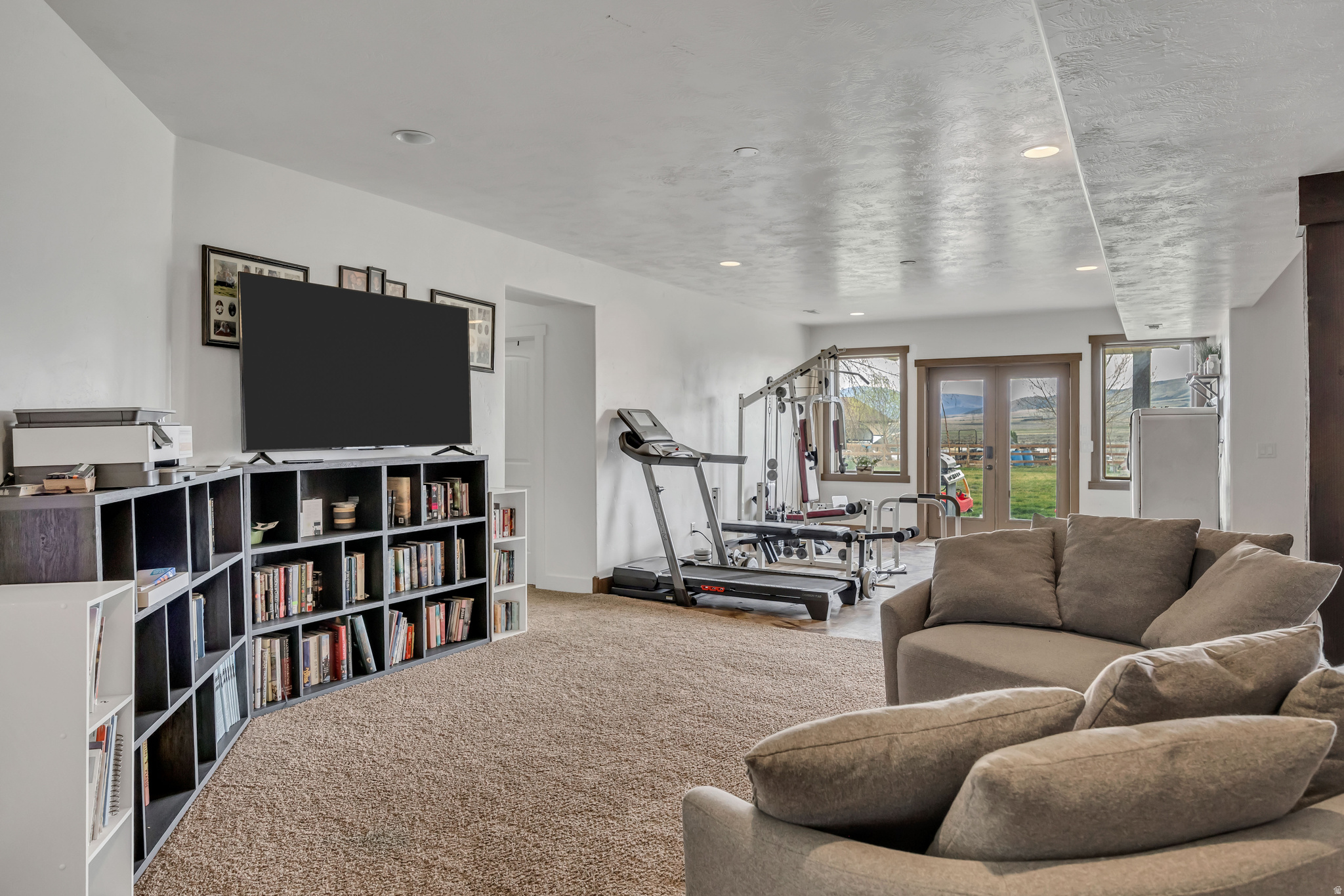 THE BENCHES AT SOUTH - Residential