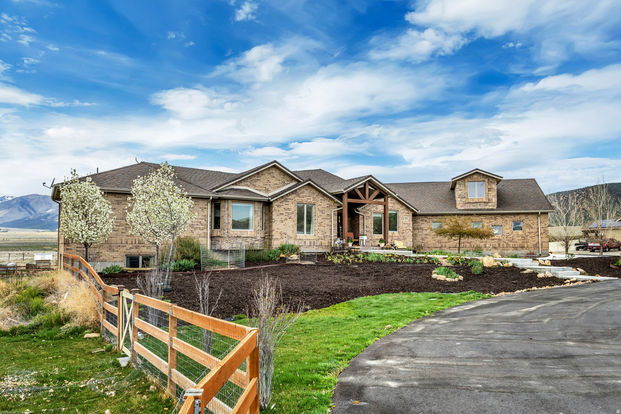 THE BENCHES AT SOUTH - Residential