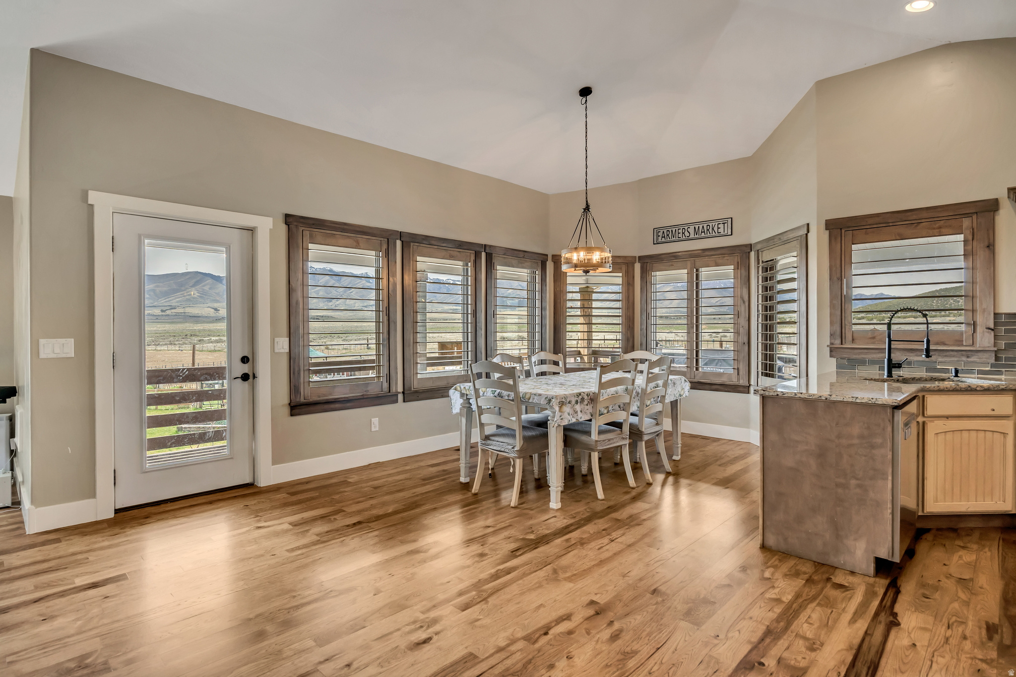 THE BENCHES AT SOUTH - Residential