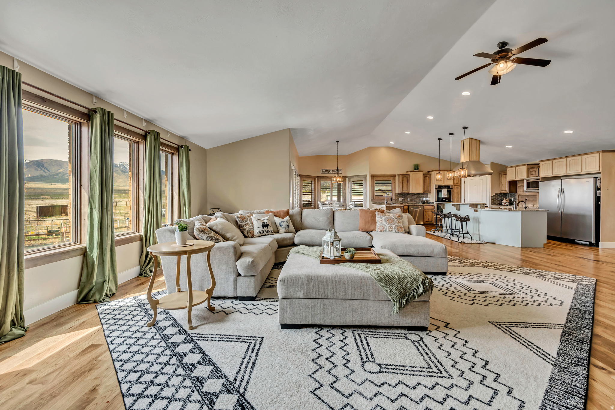 THE BENCHES AT SOUTH - Residential