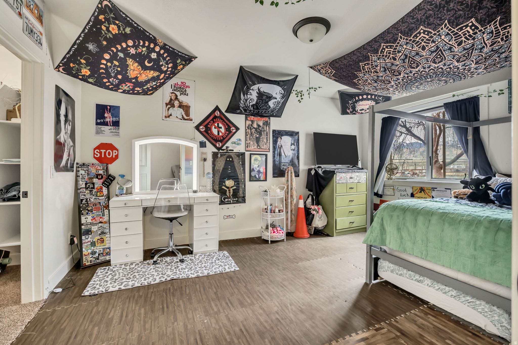 THE BENCHES AT SOUTH - Residential