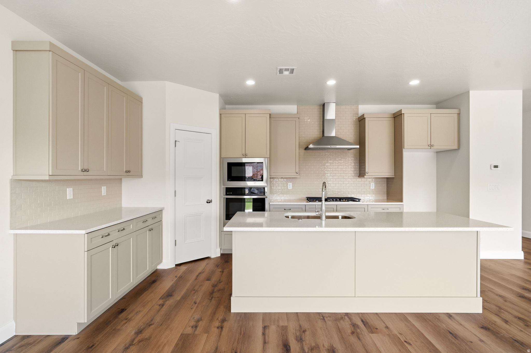 DESERT RIDGE ESTATES - Residential