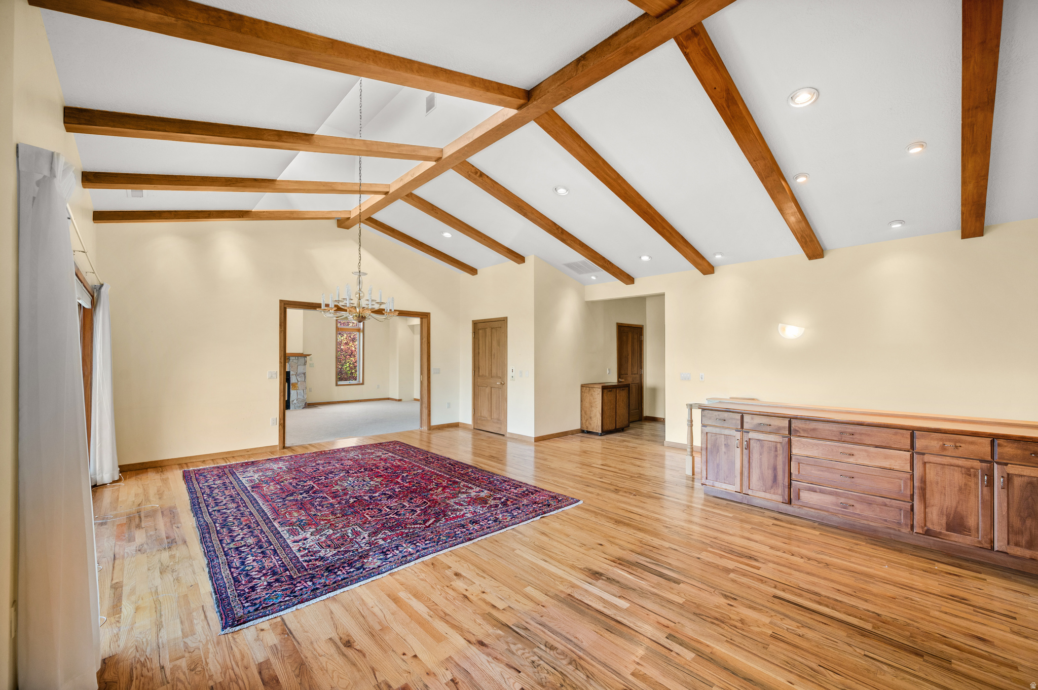 CAPITOL - Residential