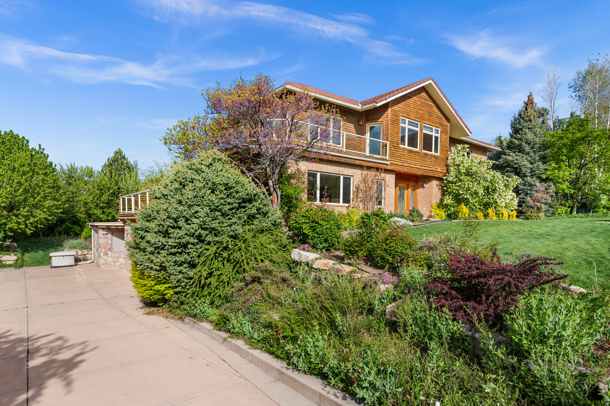 CAPITOL - Residential