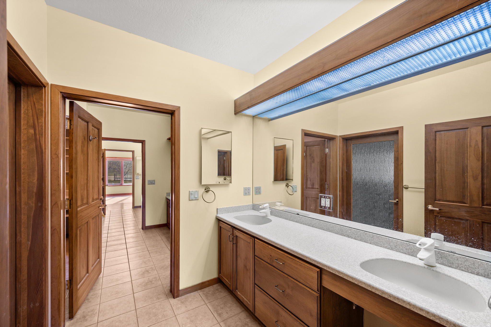 CAPITOL - Residential