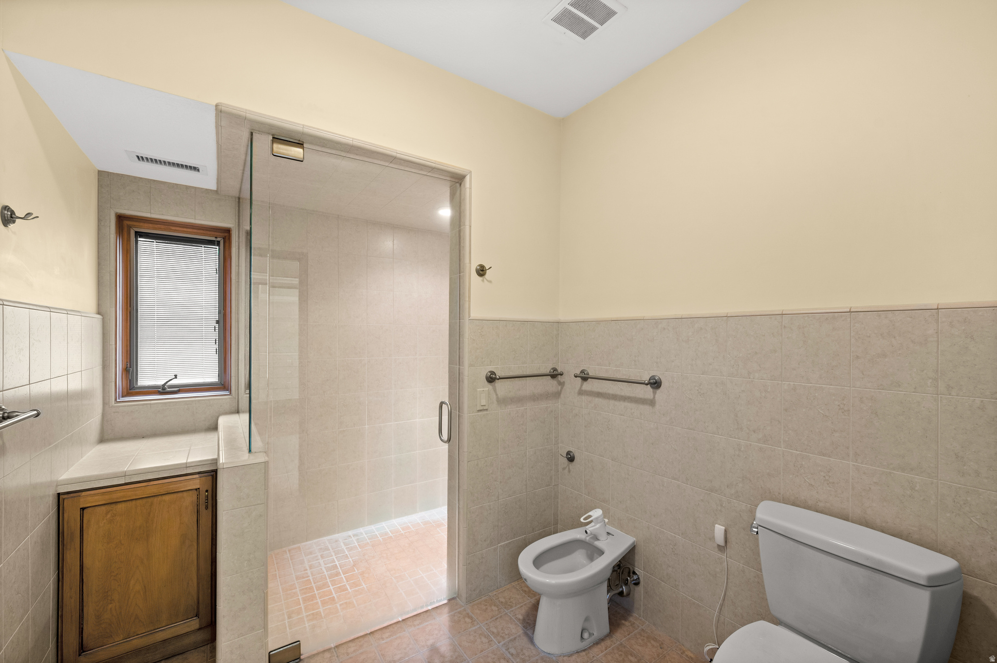 CAPITOL - Residential