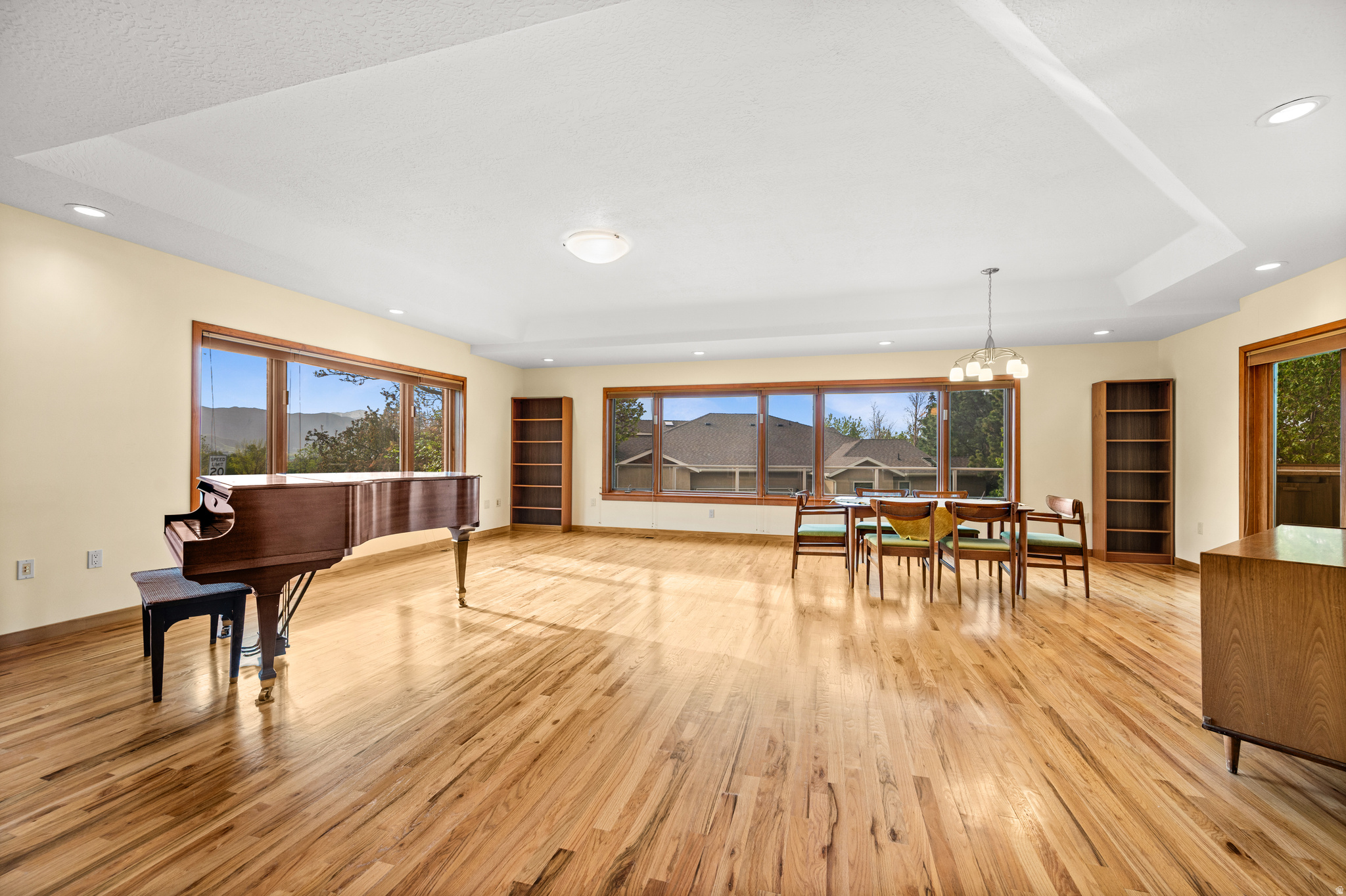 CAPITOL - Residential