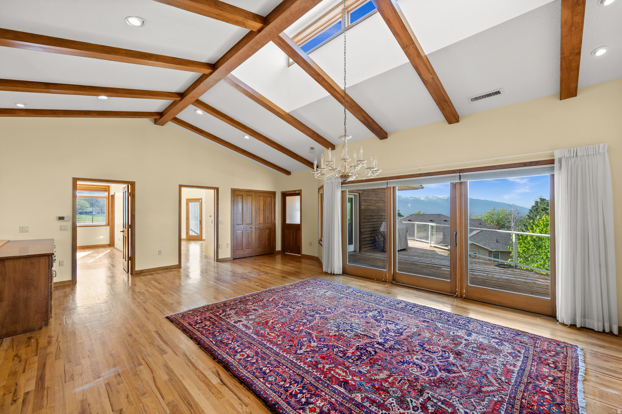 CAPITOL - Residential