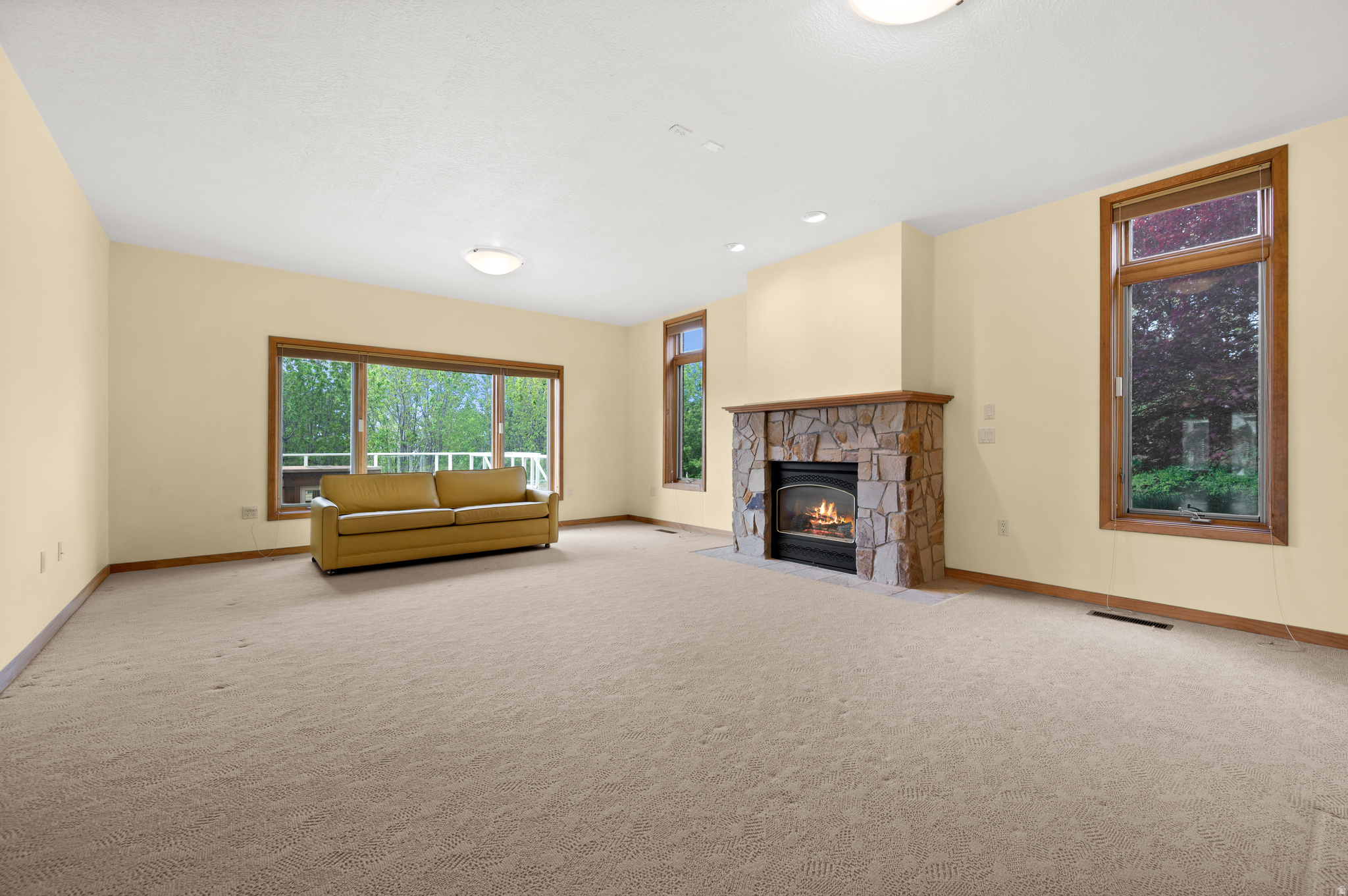 CAPITOL - Residential