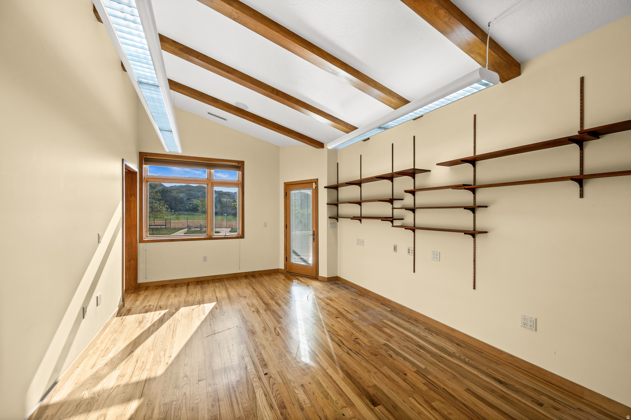 CAPITOL - Residential