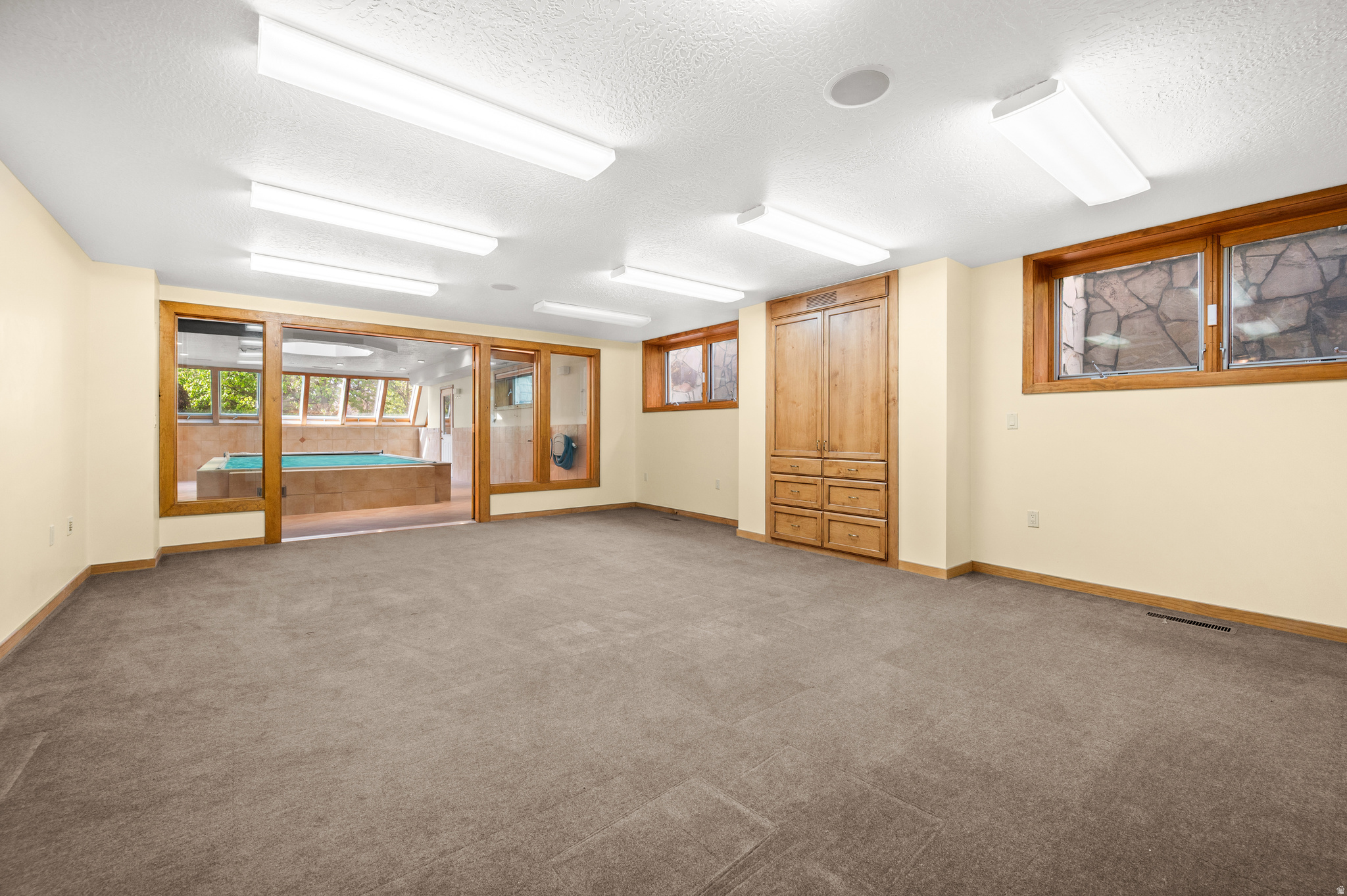 CAPITOL - Residential