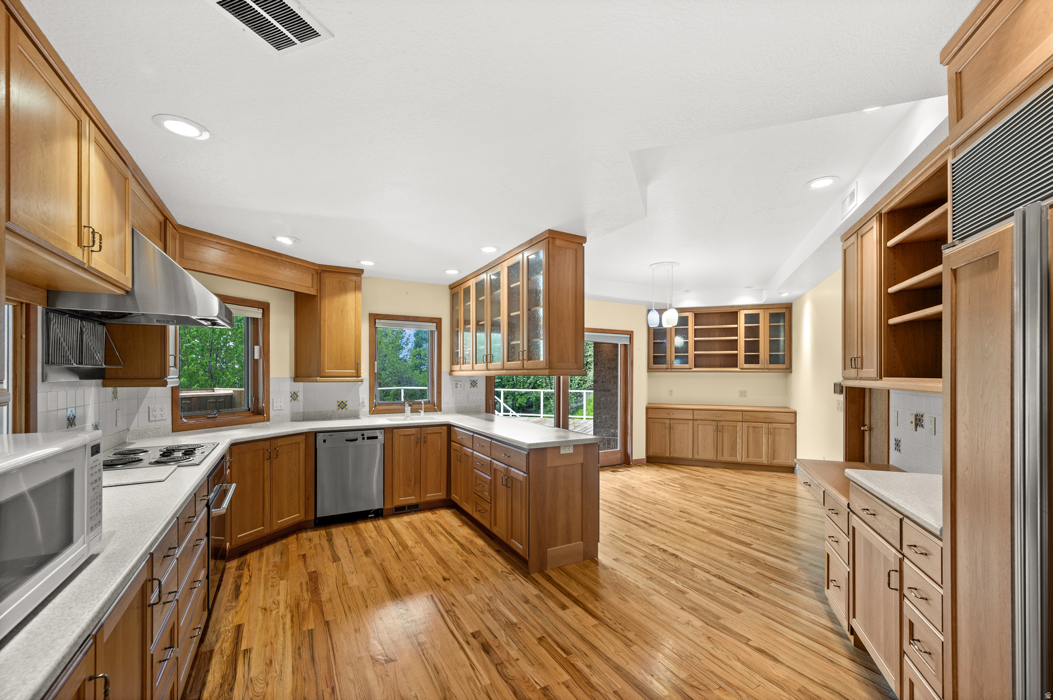 CAPITOL - Residential