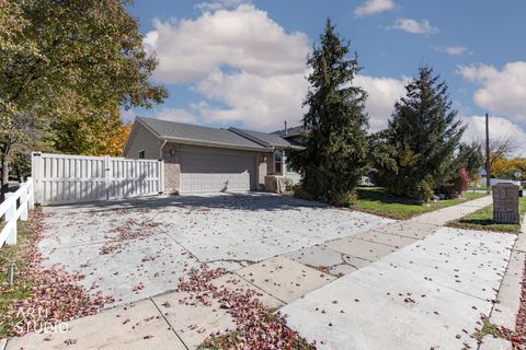 Tiny photo for 1241 S 700 E, Kaysville, UT 84037 (MLS # 2120275)