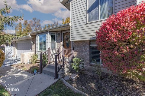 Tiny photo for 1241 S 700 E, Kaysville, UT 84037 (MLS # 2120275)