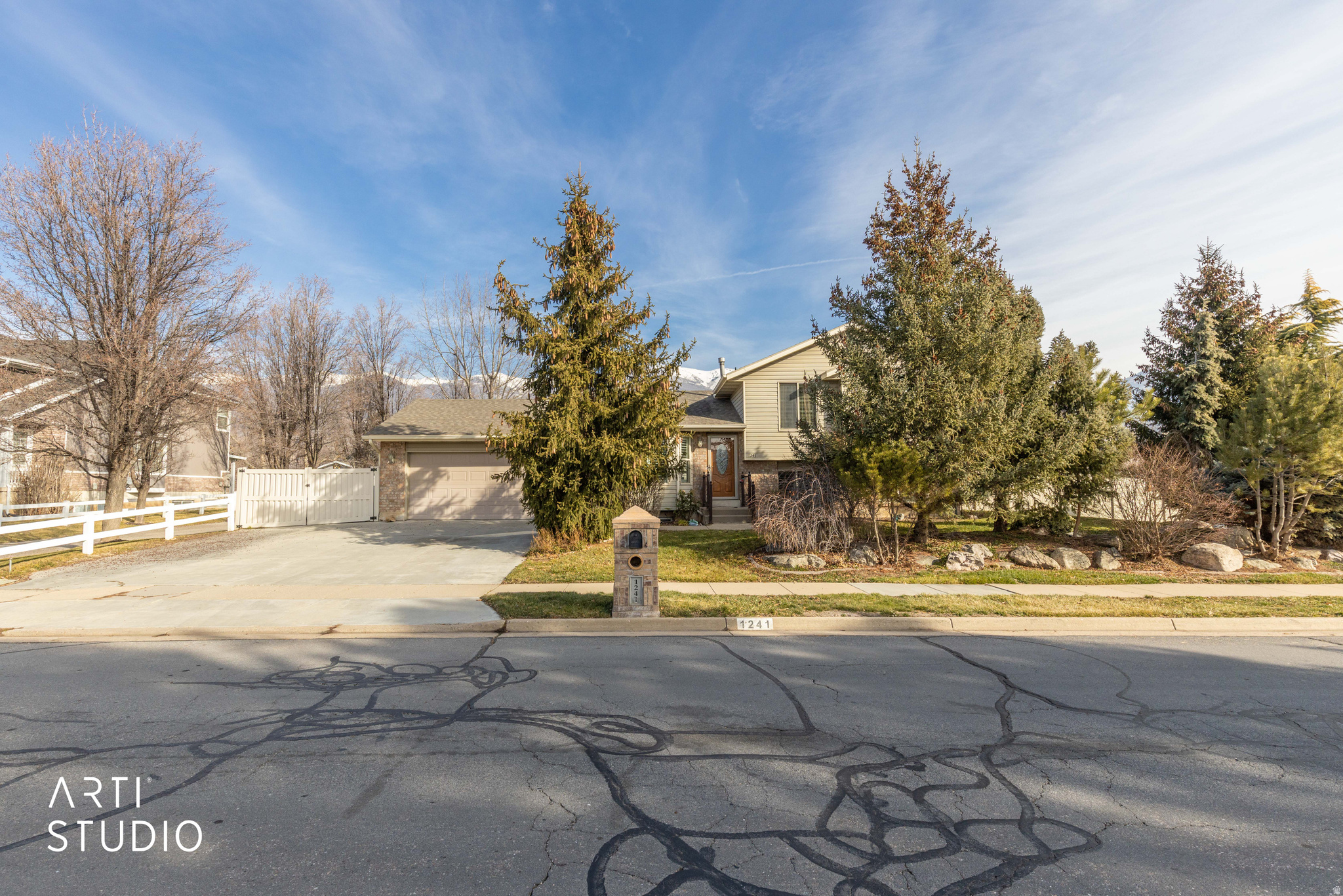 SOUTH BENCH ESTATES - Residential