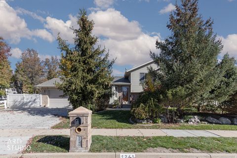 Tiny photo for 1241 S 700 E, Kaysville, UT 84037 (MLS # 2120275)