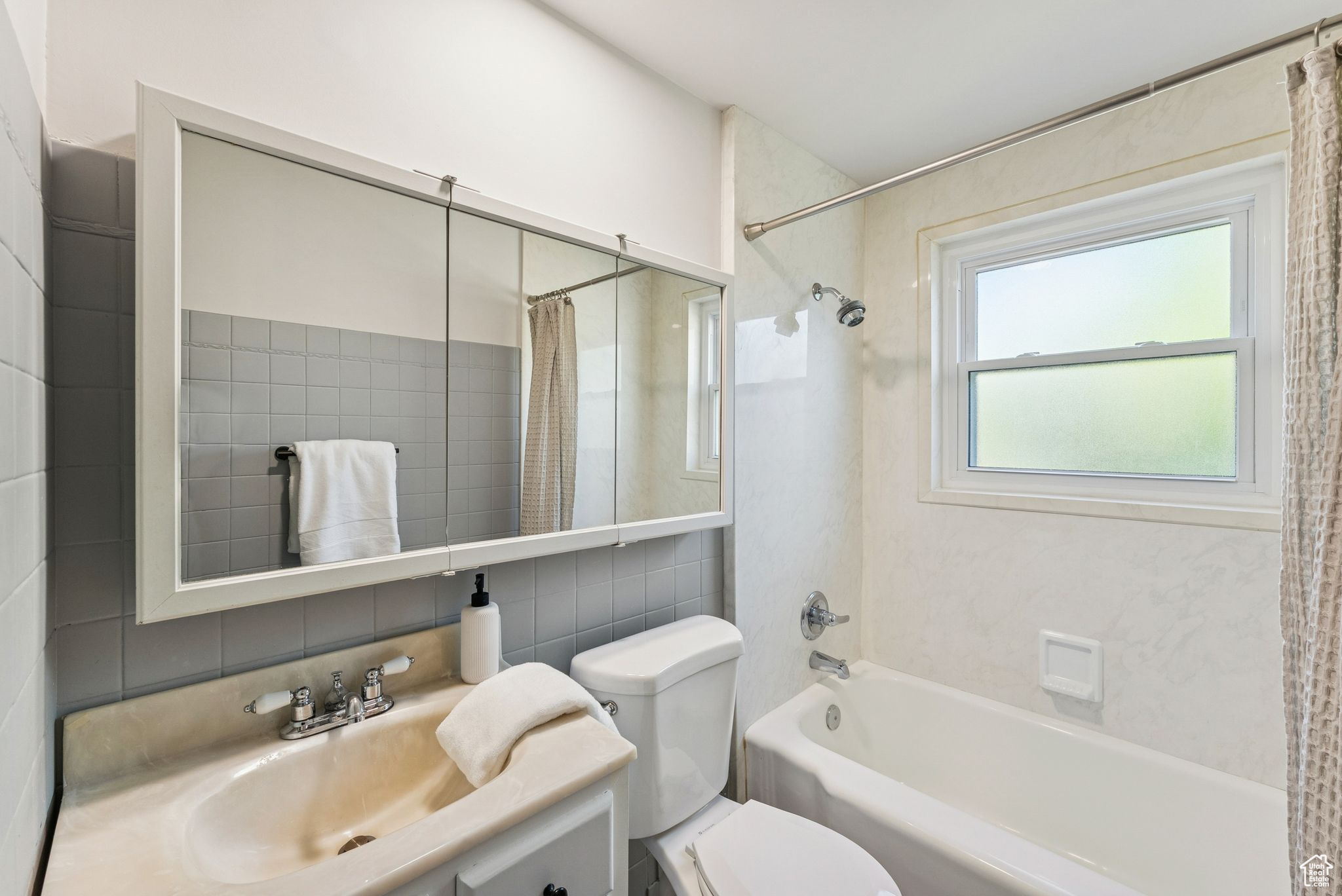 RENSMANN SUB AMD & EXT - Residential Income