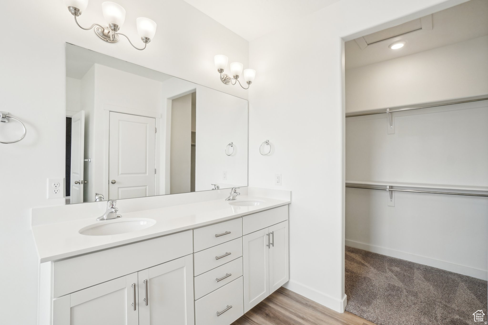 SUNSET FLATS - Residential