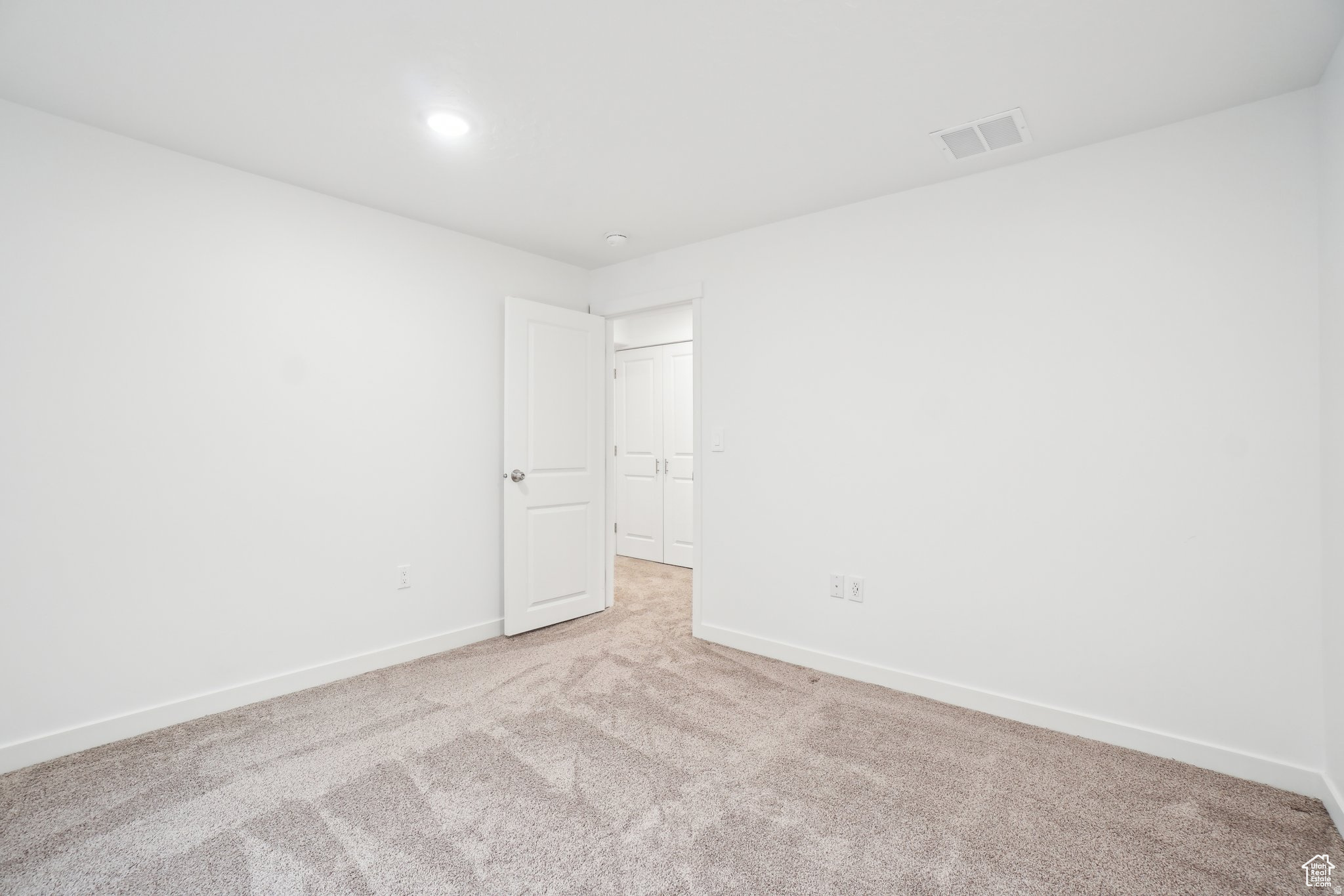 SUNSET FLATS - Residential