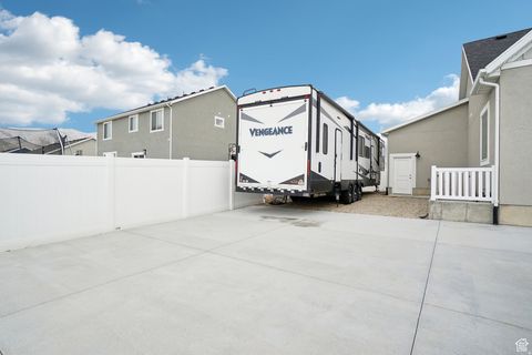 Tiny photo for 2041 E GRANITE LN N, Eagle Mountain, UT 84005 (MLS # 2133602)