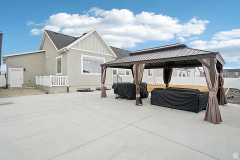 Tiny photo for 2041 E GRANITE LN N, Eagle Mountain, UT 84005 (MLS # 2133602)