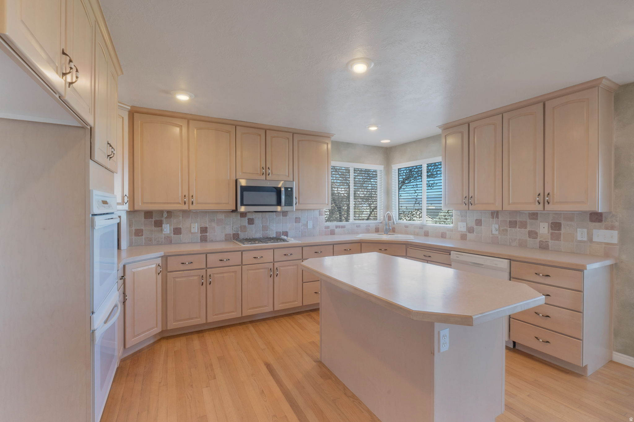 SOUTH MOUNTAIN - Residential