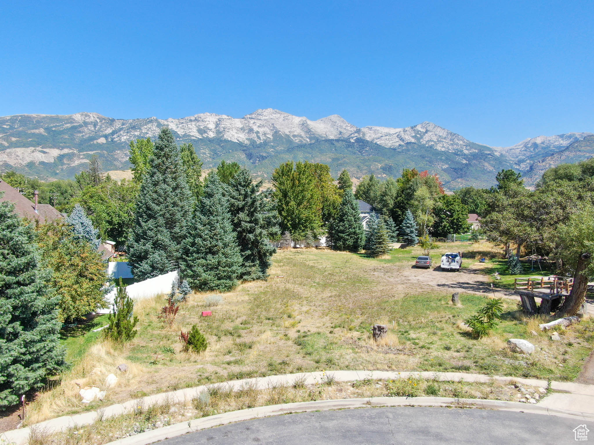 PASKETT COURT - Land