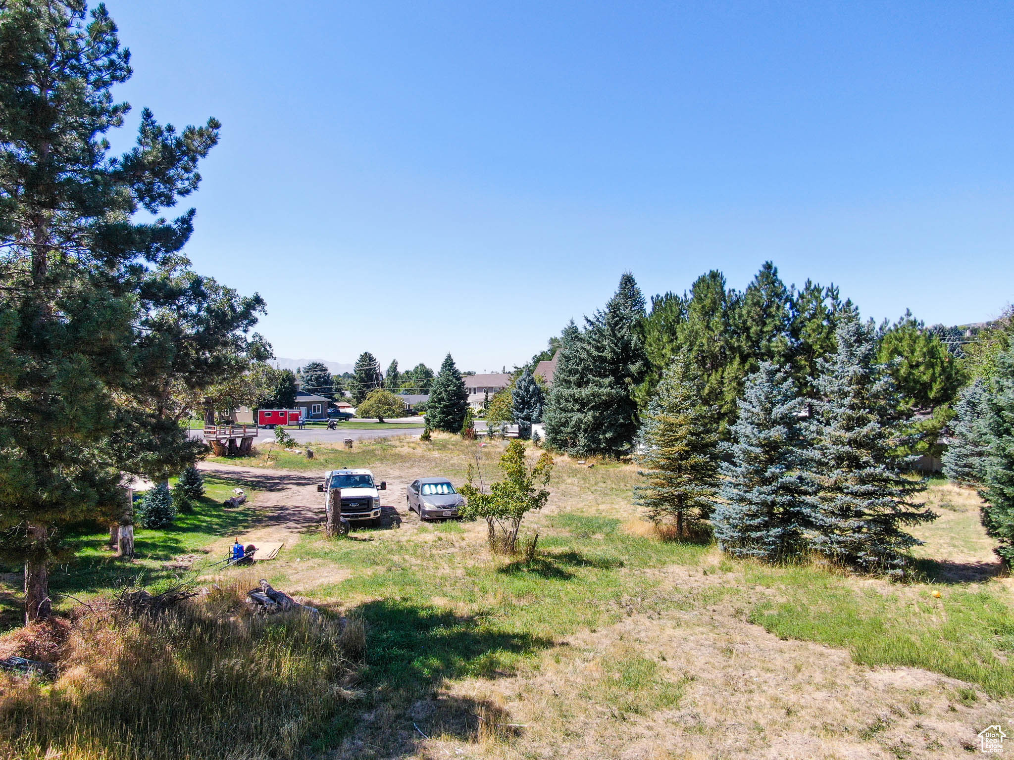 PASKETT COURT - Land