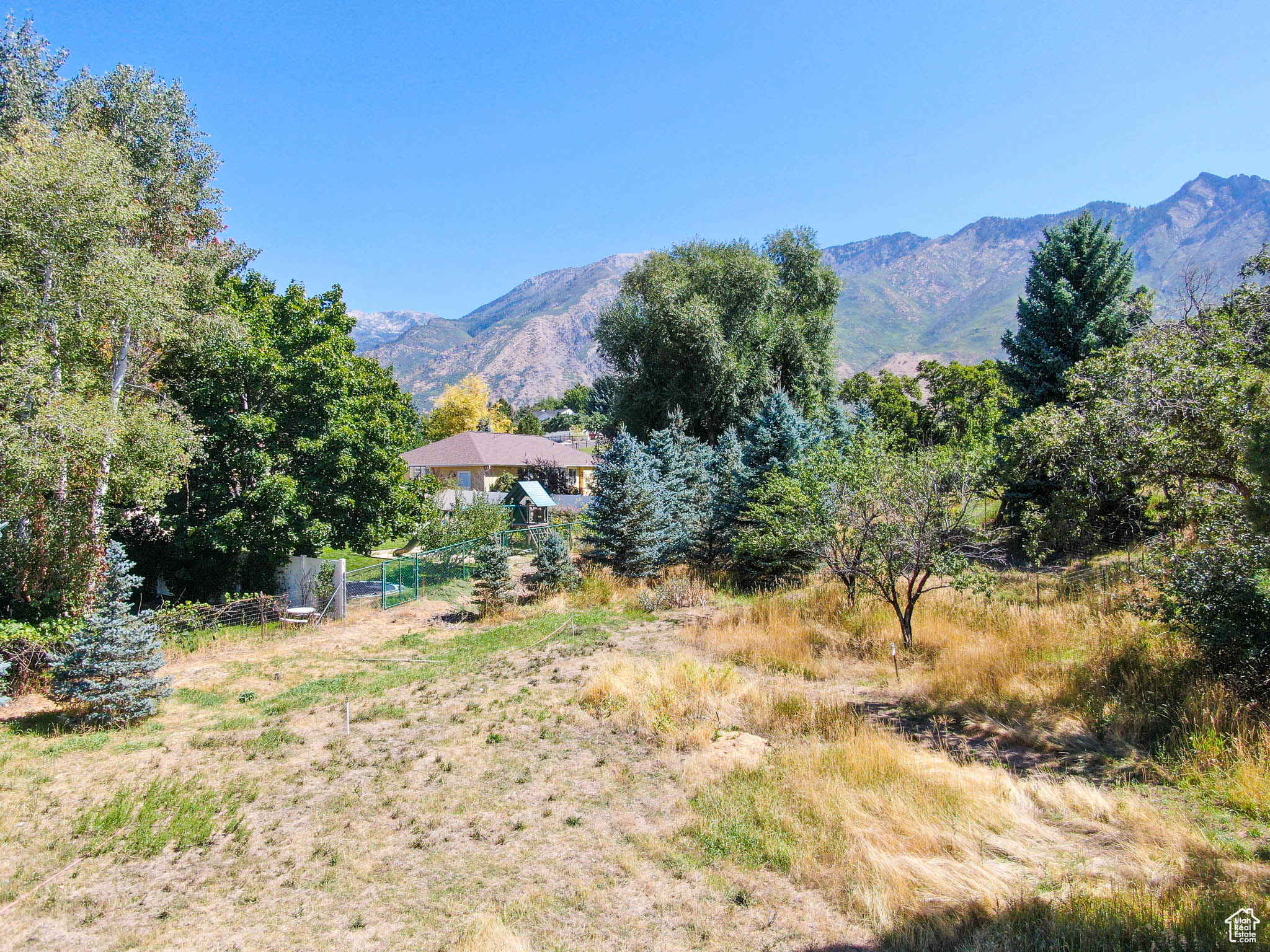 PASKETT COURT - Land