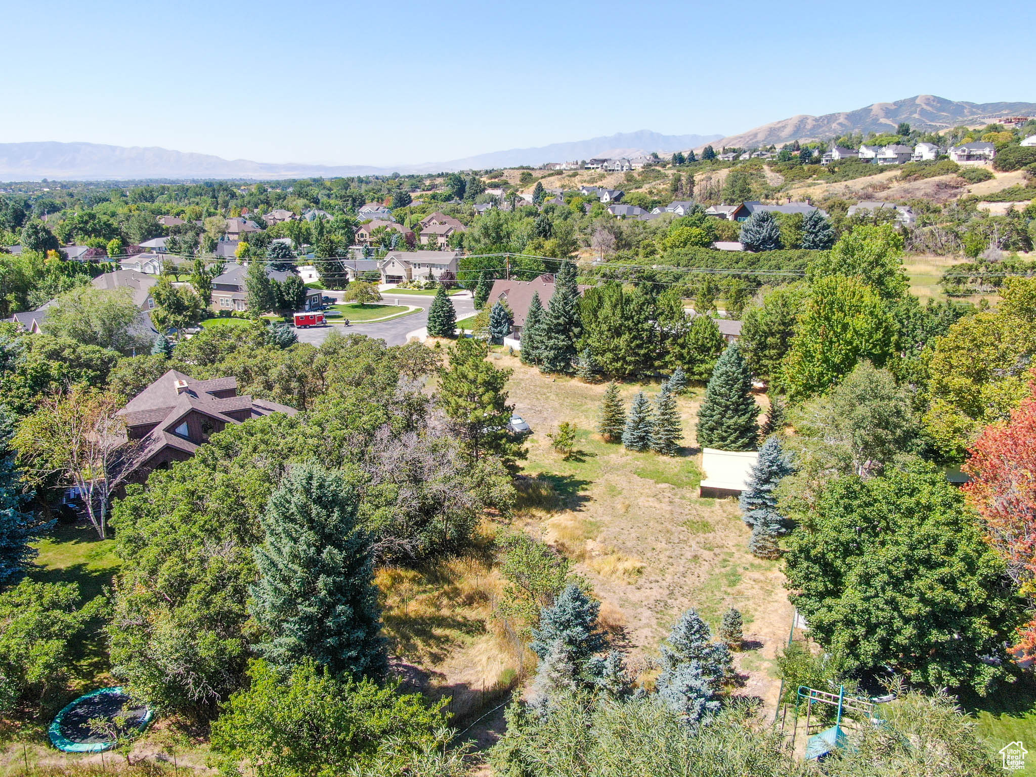 PASKETT COURT - Land