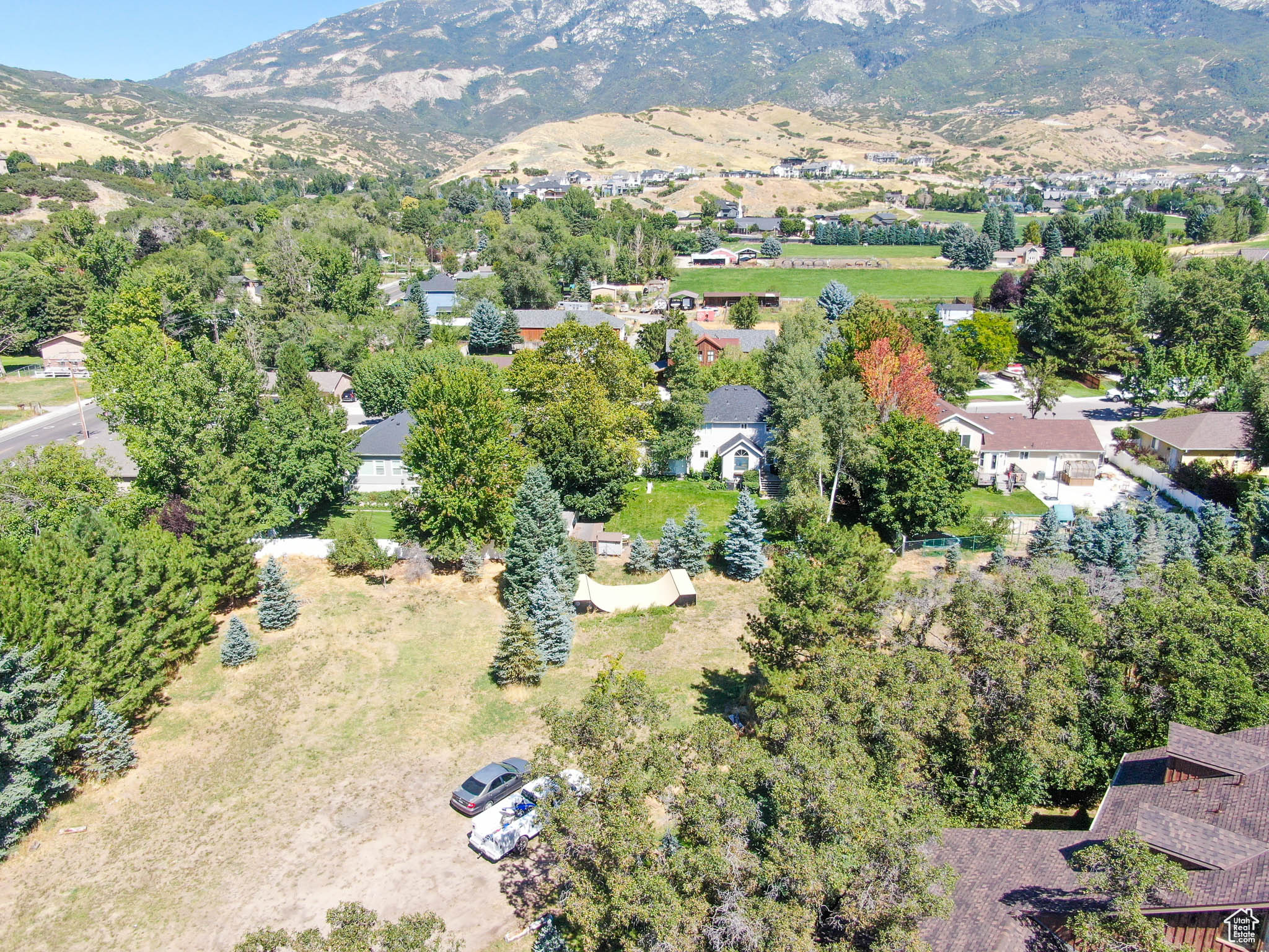 PASKETT COURT - Land