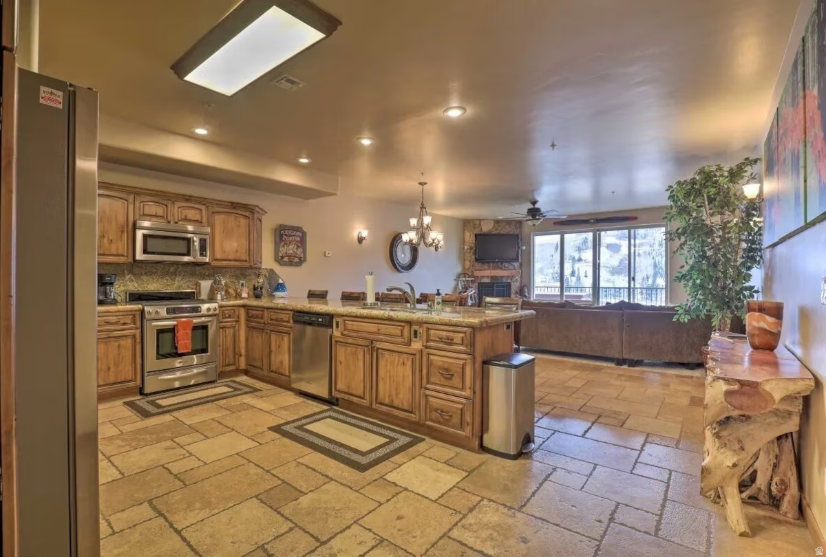 BLACK DIAMOND - Residential