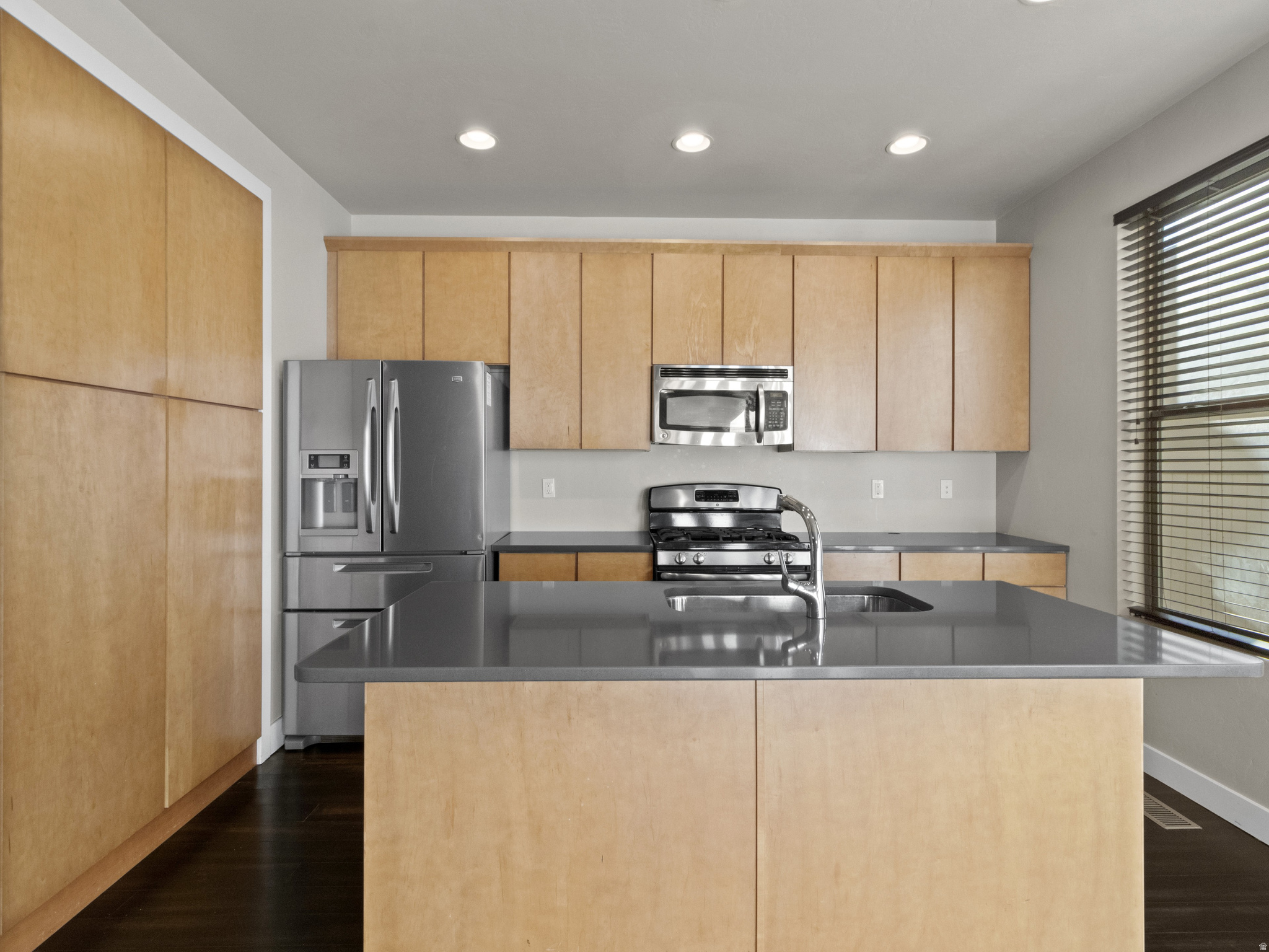 DAYBREAK - Residential