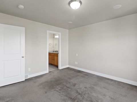 Tiny photo for 4721 W ZIG ZAG RD S, South Jordan, UT 84095 (MLS # 2136447)