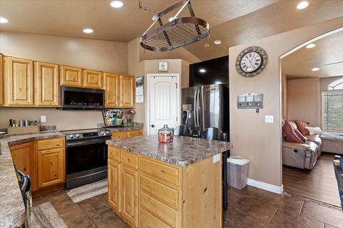 Tiny photo for 5999 S 3200 W, Roy, UT 84067 (MLS # 2126548)