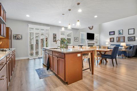 Tiny photo for 152 E 580 N, Vineyard, UT 84059 (MLS # 2141100)