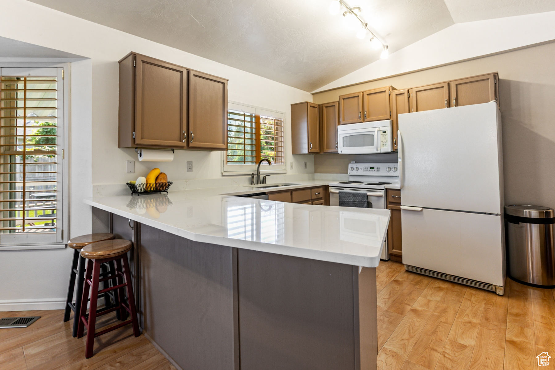MEADOWS - Residential