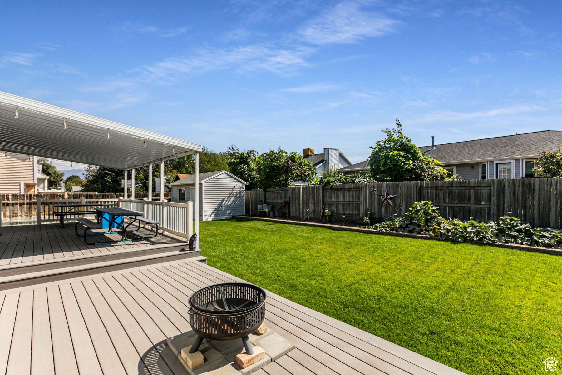 MEADOWS - Residential
