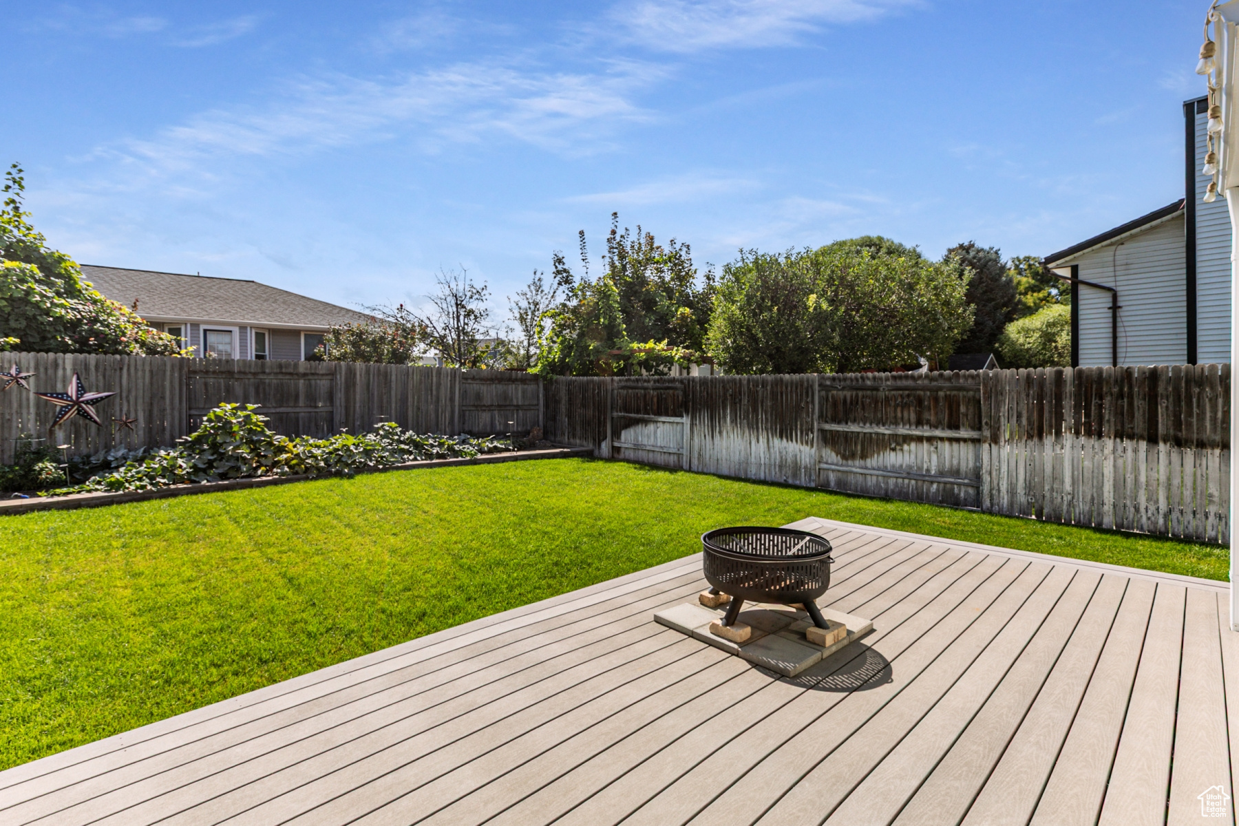 MEADOWS - Residential