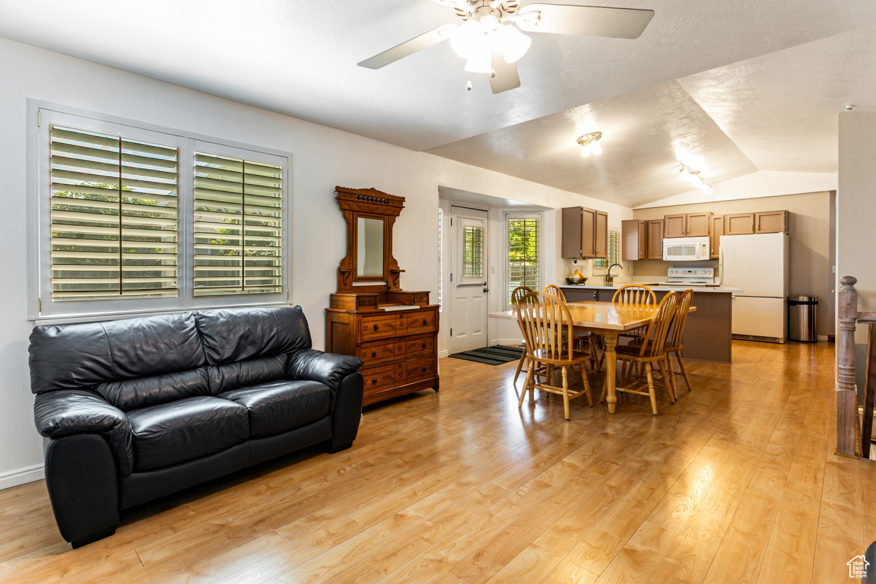 MEADOWS - Residential