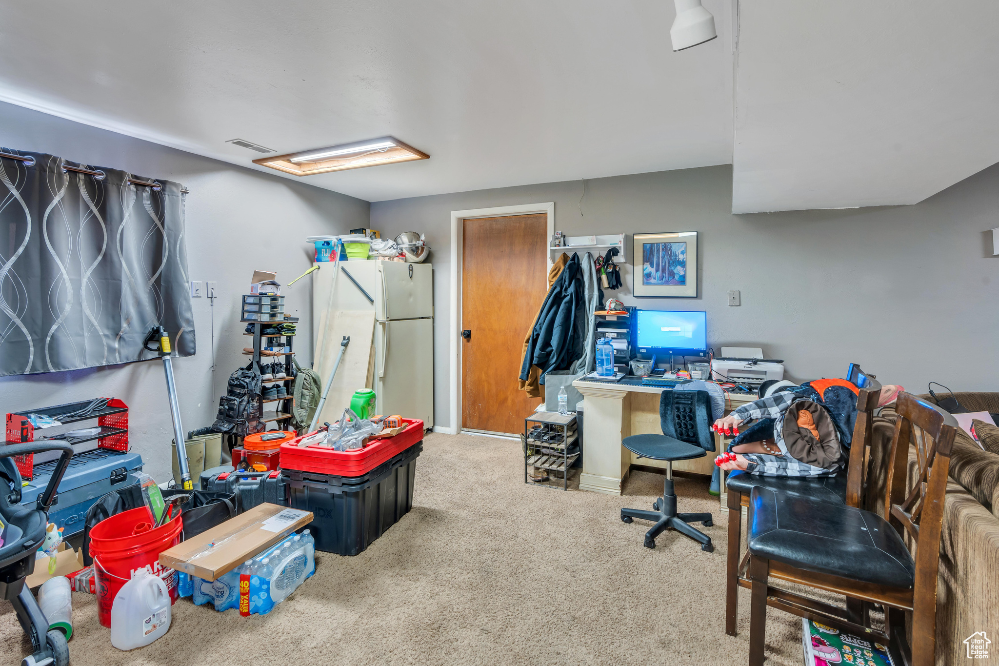 Pleasant Grove, Utah 84062, United States, 5 Bedrooms Bedrooms, ,3 BathroomsBathrooms,Residential,Pending,29285