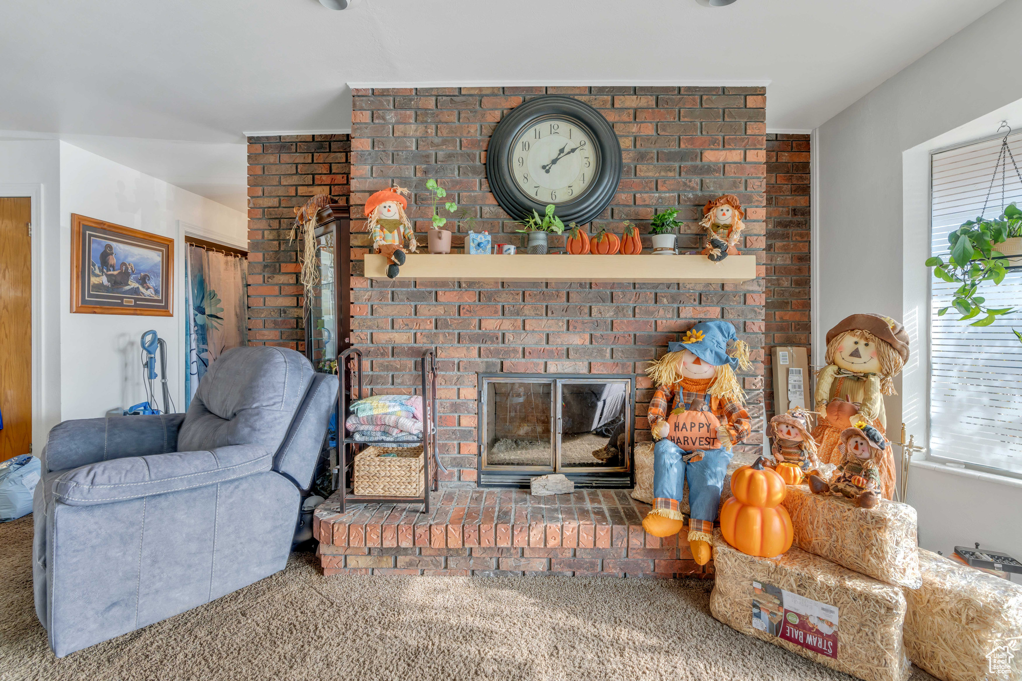 Pleasant Grove, Utah 84062, United States, 5 Bedrooms Bedrooms, ,3 BathroomsBathrooms,Residential,Pending,29285