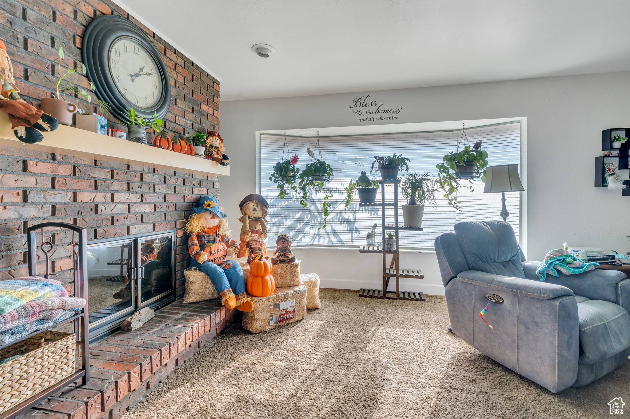 Pleasant Grove, Utah 84062, United States, 5 Bedrooms Bedrooms, ,3 BathroomsBathrooms,Residential,Pending,29285