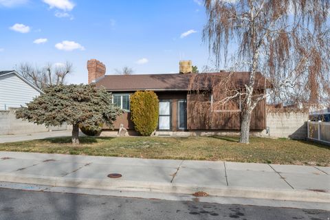 Tiny photo for 4416 W 5855 S, Taylorsville, UT 84118 (MLS # 2126799)