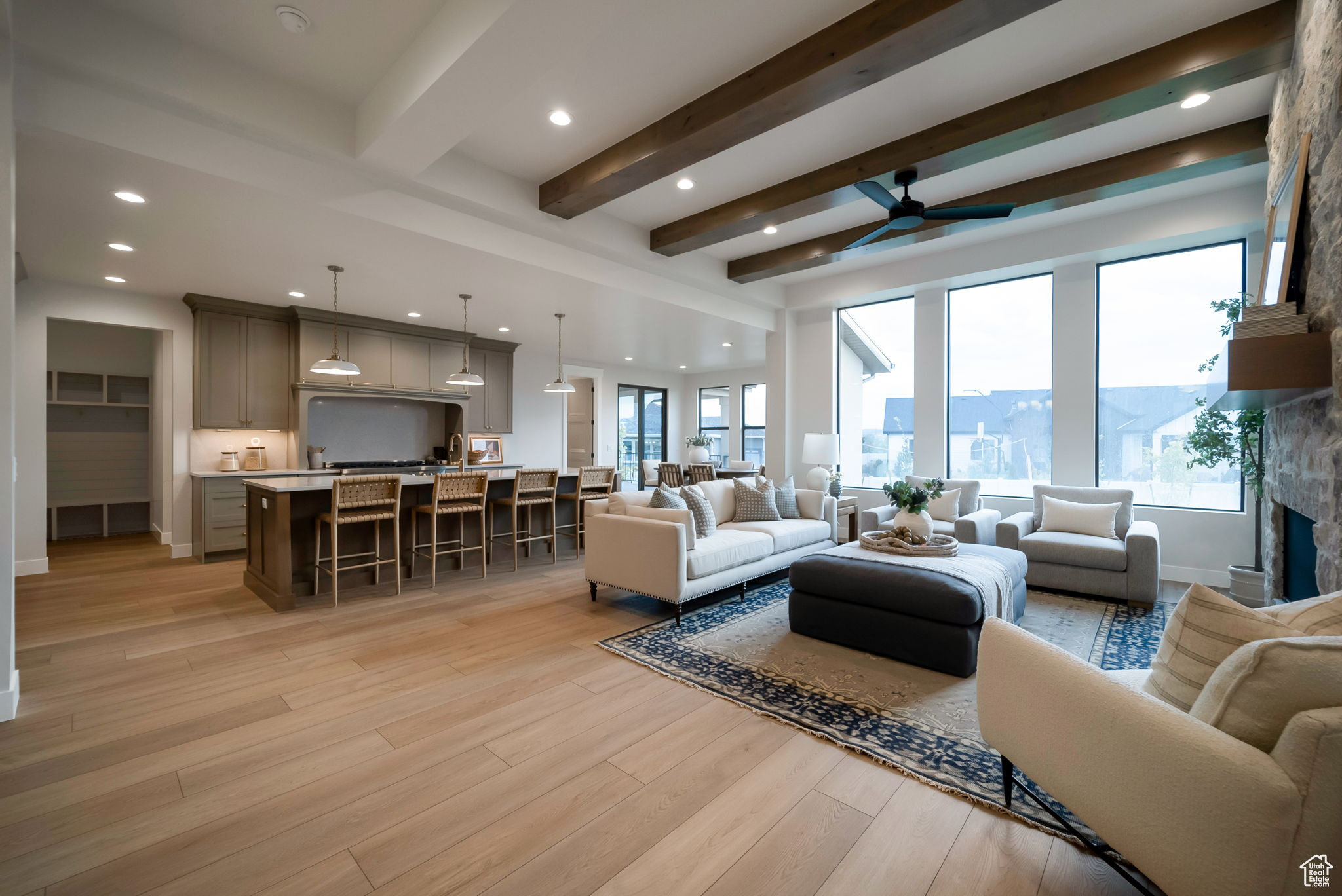 COLLEDGE FARMS - Residential