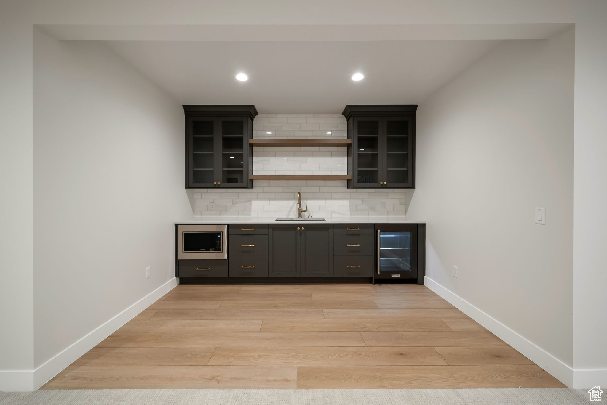 COLLEDGE FARMS - Residential