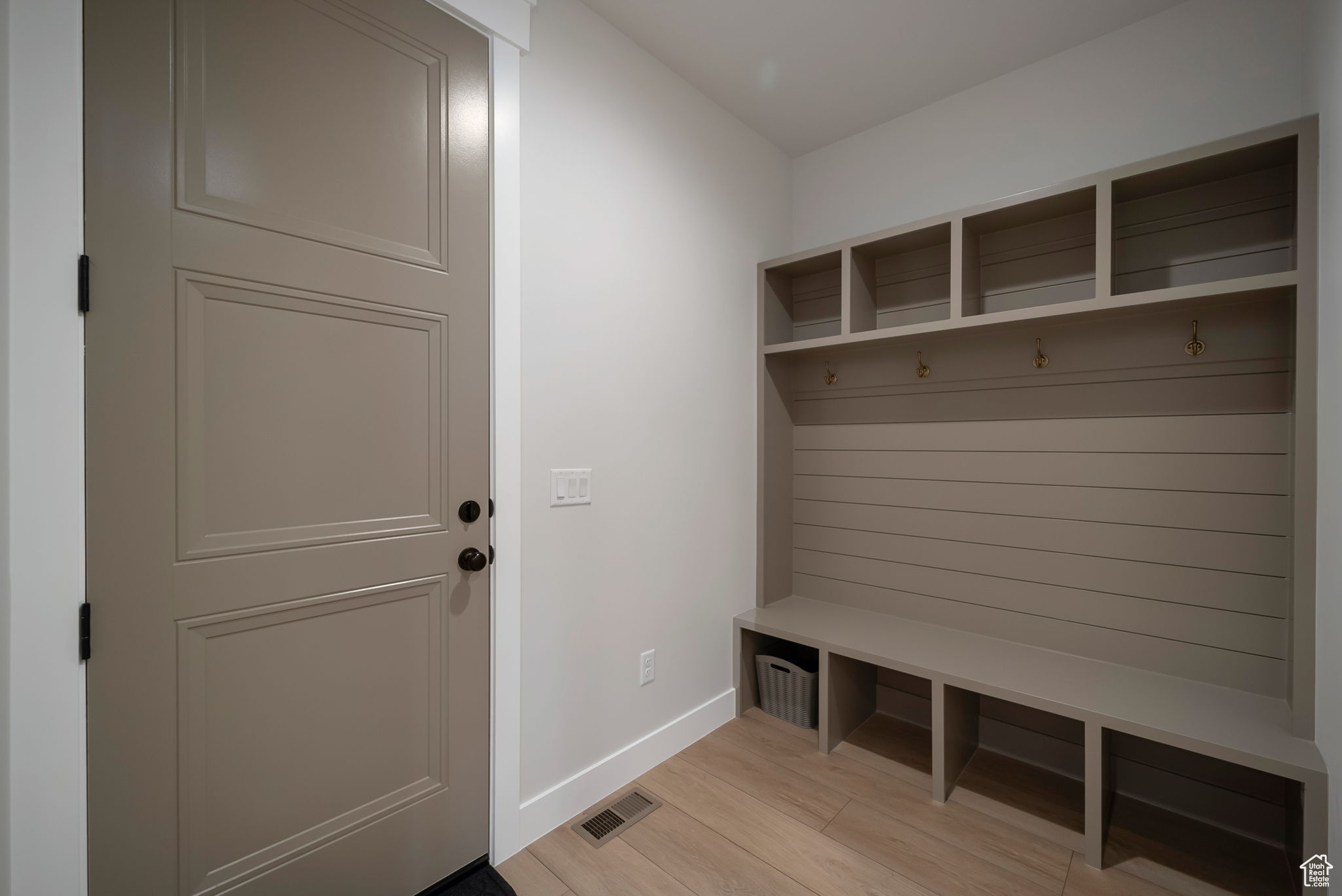 COLLEDGE FARMS - Residential