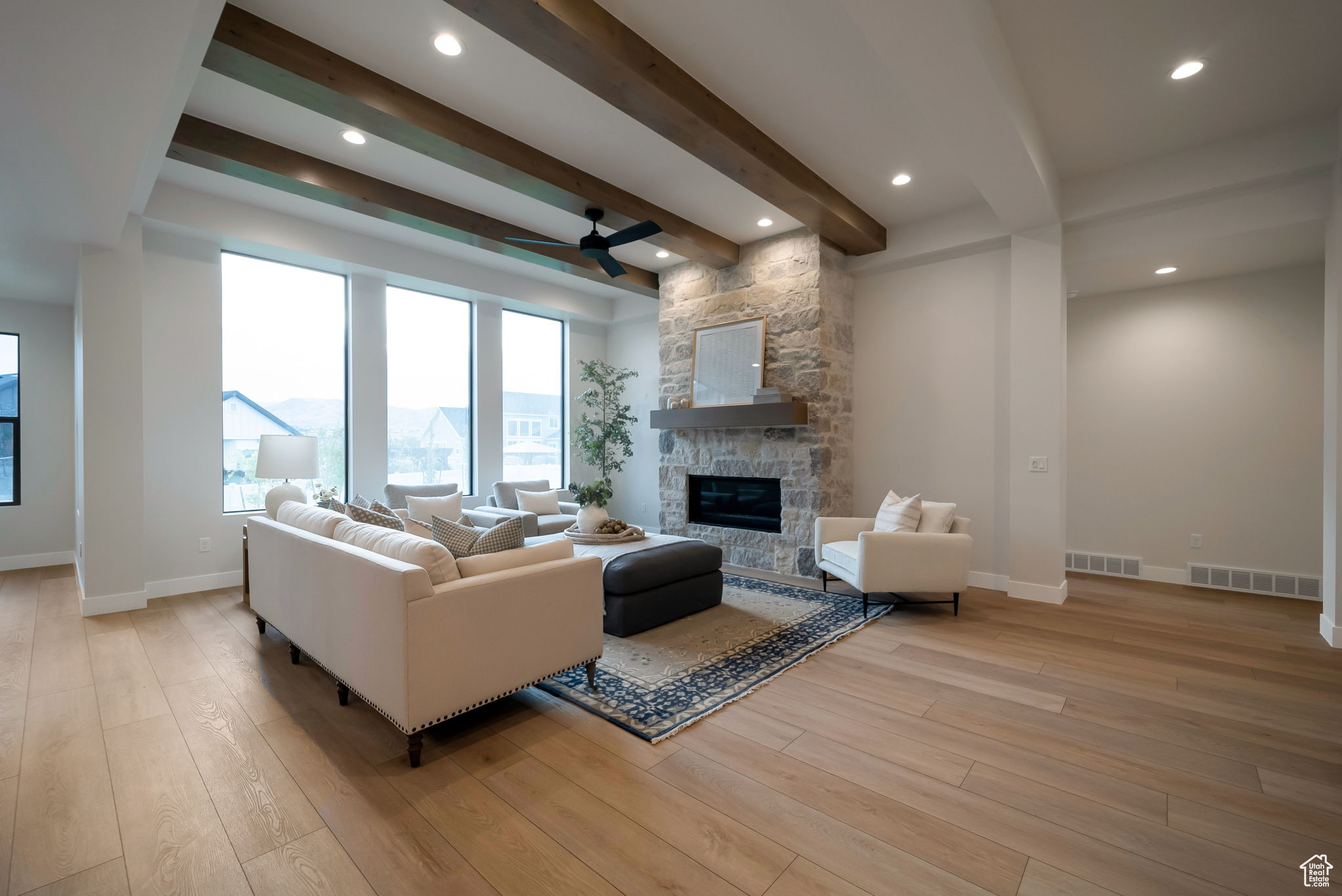 COLLEDGE FARMS - Residential