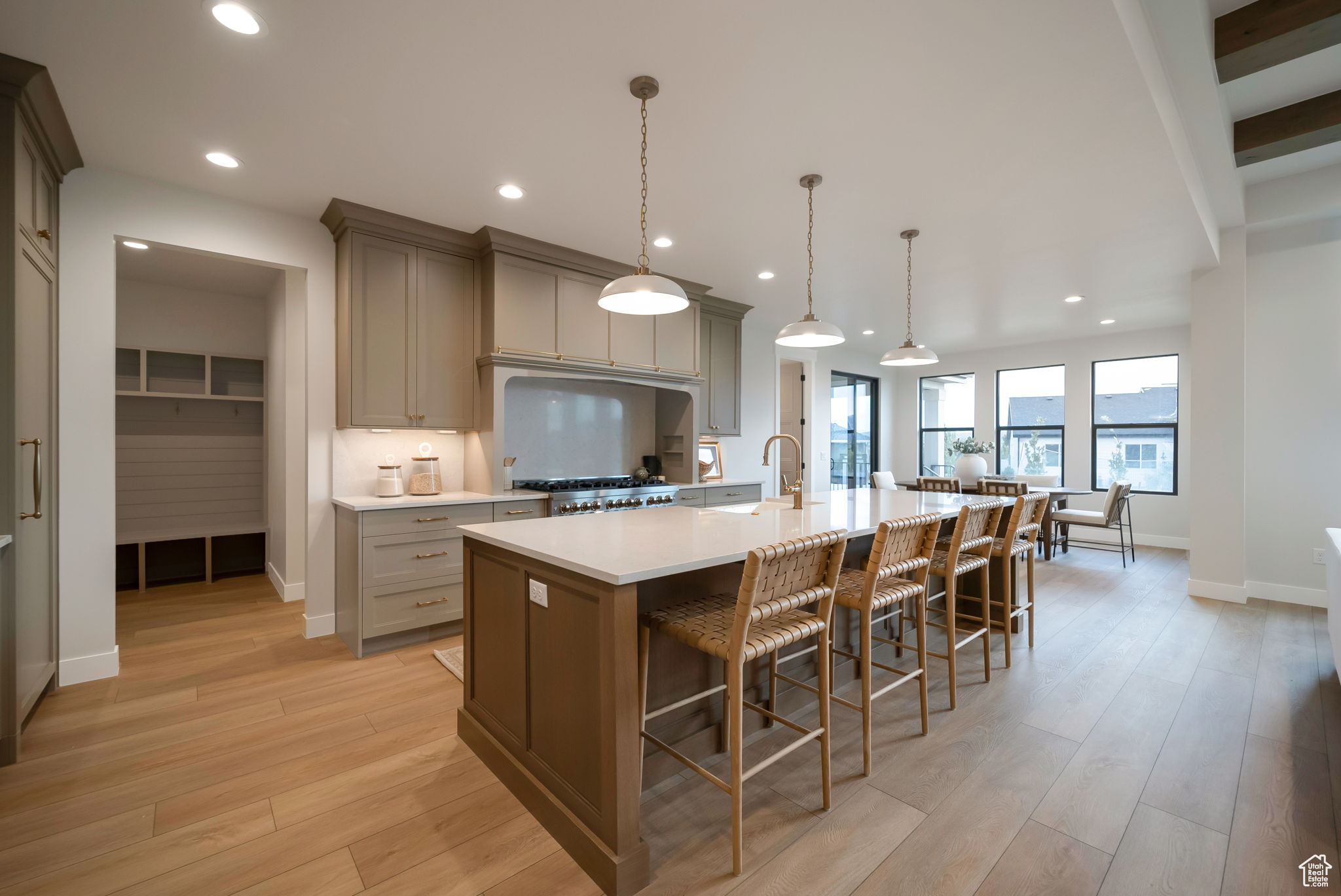 COLLEDGE FARMS - Residential