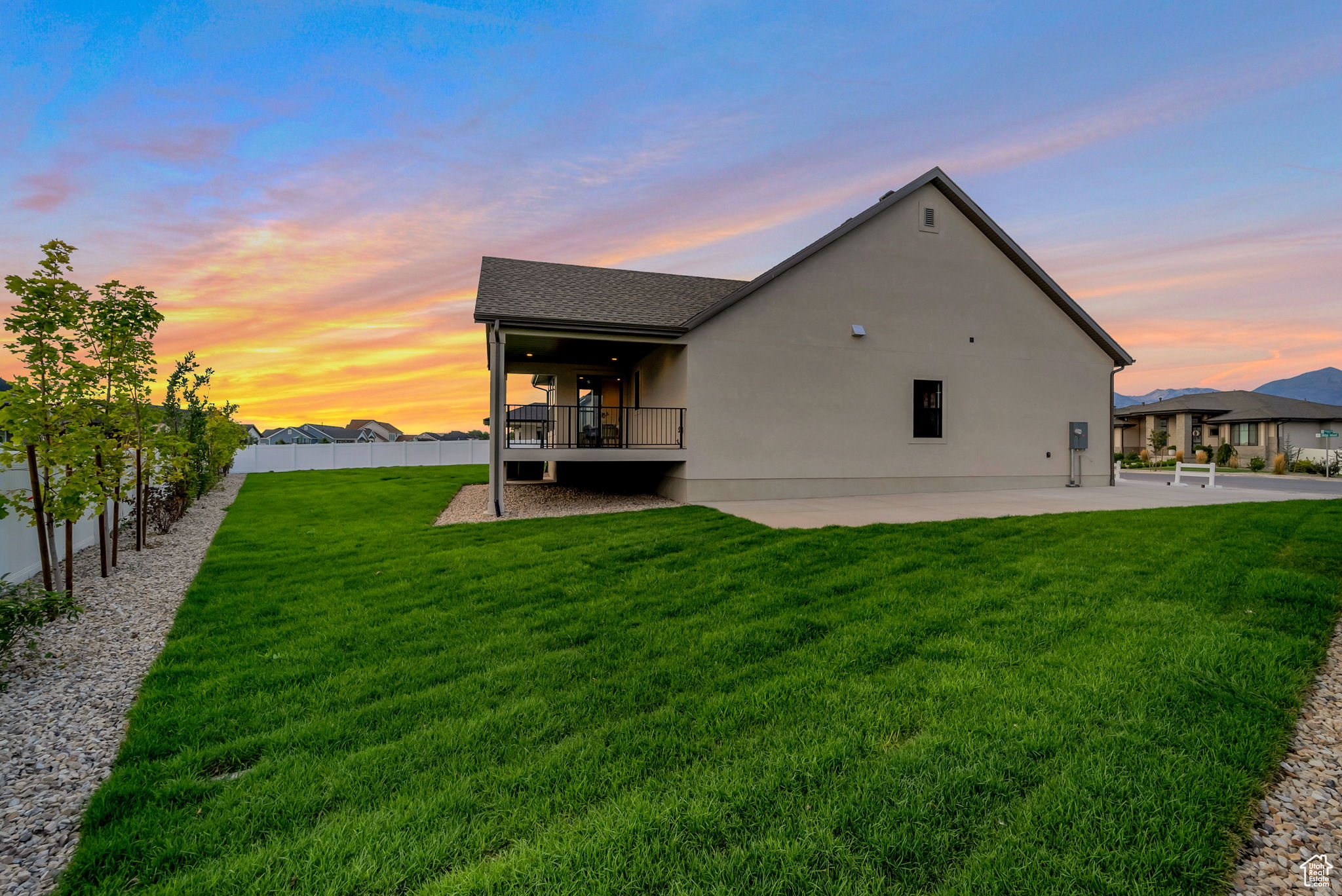 COLLEDGE FARMS - Residential